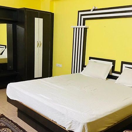 Hotel M J Residency Puri Buitenkant foto