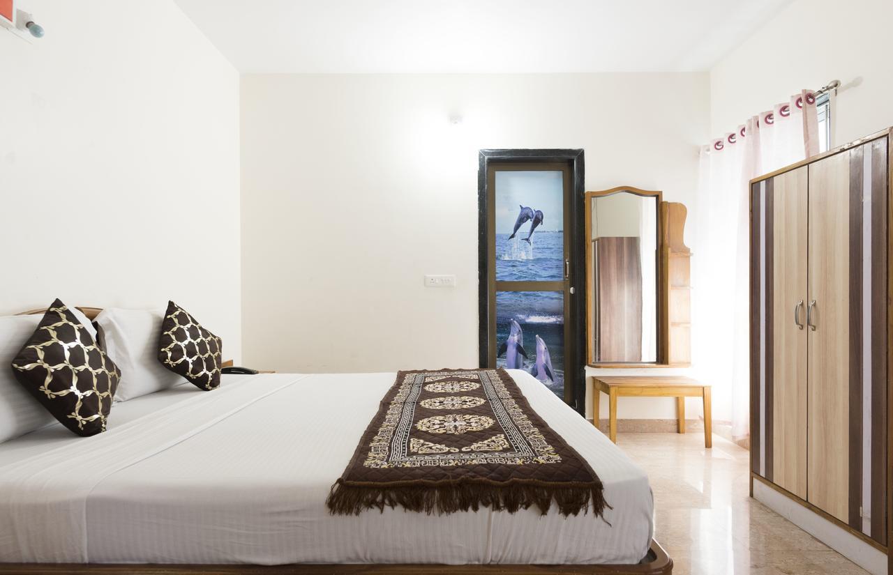 Hotel M J Residency Puri Buitenkant foto